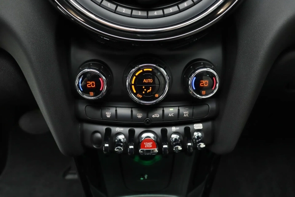 Foto do veiculo MINI COOPER S