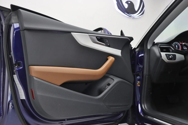 Foto do veiculo AUDI A5 SPORTBACK PRESTIGE PLUS