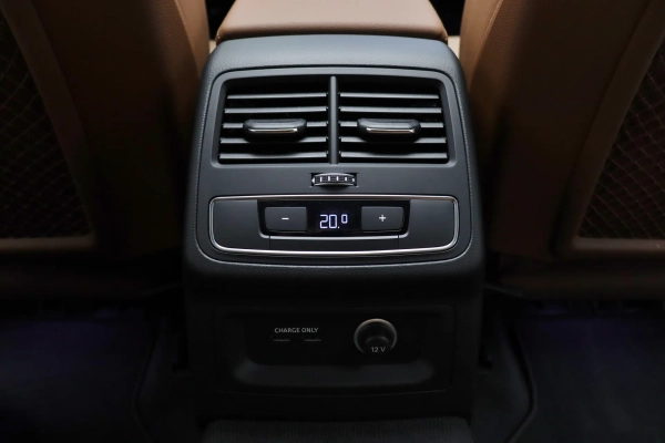 Foto do veiculo AUDI A5 SPORTBACK PRESTIGE PLUS