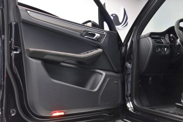 Foto do veiculo PORSCHE MACAN GTS