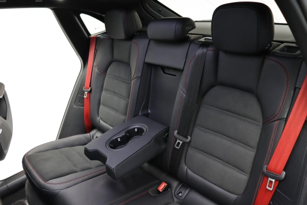 Foto do veiculo PORSCHE MACAN GTS