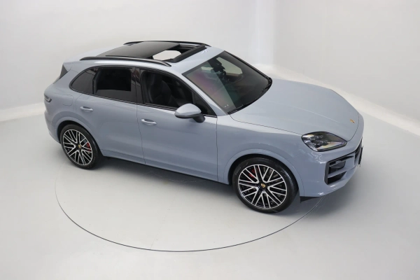 Foto do veiculo PORSCHE CAYENNE S