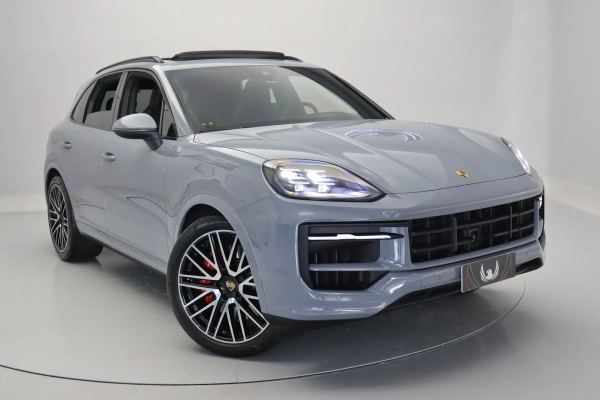 Foto do veiculo PORSCHE CAYENNE S