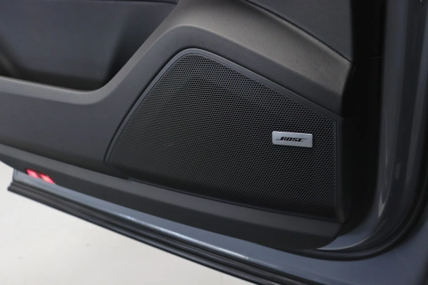 Foto do veiculo PORSCHE CAYENNE S