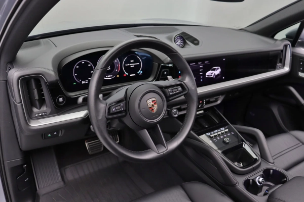 Foto do veiculo PORSCHE CAYENNE S