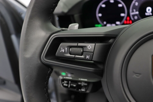 Foto do veiculo PORSCHE CAYENNE S