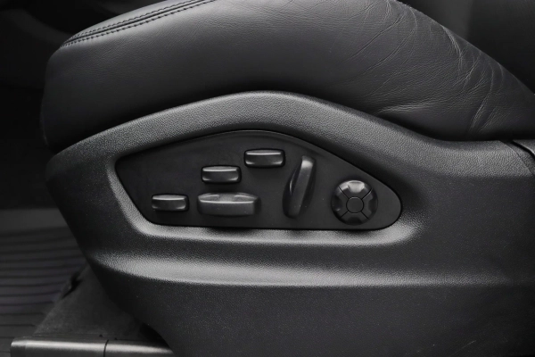 Foto do veiculo PORSCHE CAYENNE S