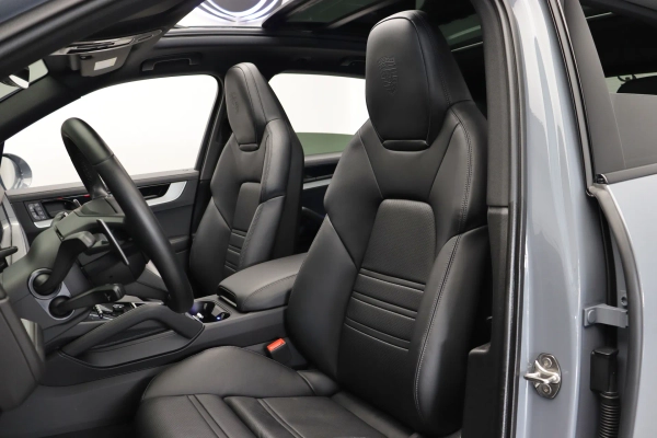 Foto do veiculo PORSCHE CAYENNE S