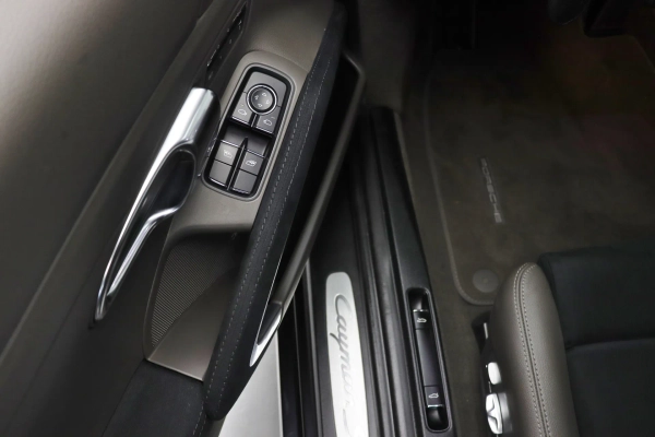 Foto do veiculo PORSCHE CAYMAN S