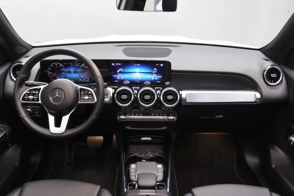 Foto do veiculo MERCEDES-BENZ GLB 200 PROGRESSIVE | 7 LUGARES