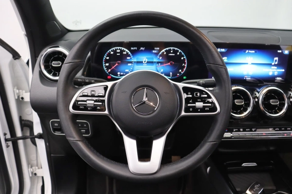 Foto do veiculo MERCEDES-BENZ GLB 200 PROGRESSIVE | 7 LUGARES