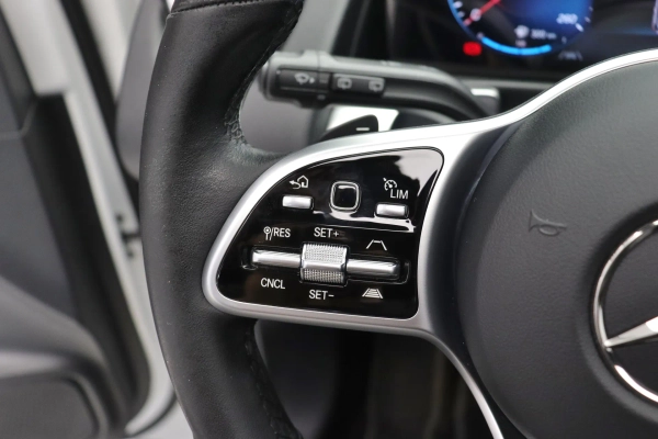 Foto do veiculo MERCEDES-BENZ GLB 200 PROGRESSIVE | 7 LUGARES