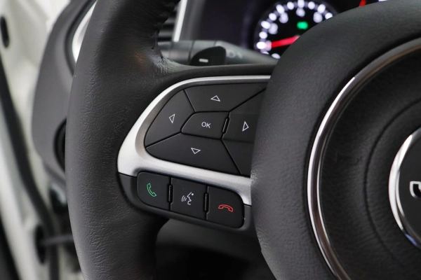 Foto do veiculo JEEP RENEGADE LONGITUDE FLEX