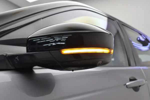 Foto do veiculo LAND ROVER DISCOVERY SPORT P250 SE R-DYNAMIC