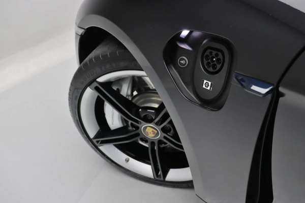 Foto do veiculo PORSCHE TAYCAN 4S