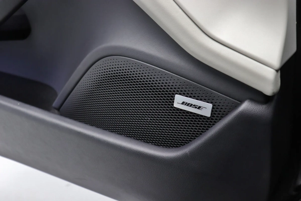 Foto do veiculo PORSCHE TAYCAN 4S