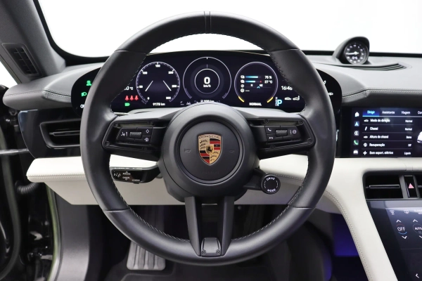 Foto do veiculo PORSCHE TAYCAN 4S