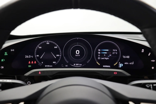 Foto do veiculo PORSCHE TAYCAN 4S