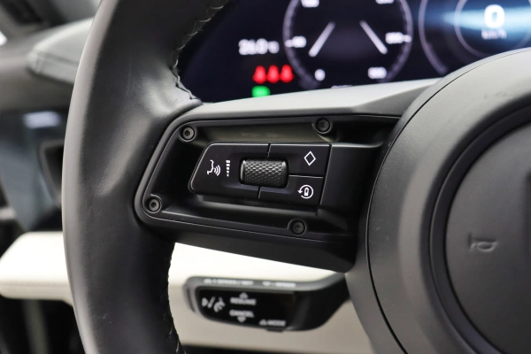 Foto do veiculo PORSCHE TAYCAN 4S