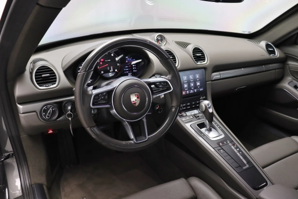 Foto do veiculo PORSCHE 718 CAYMAN