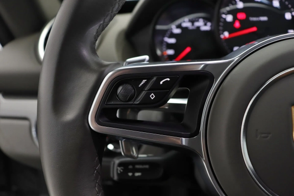 Foto do veiculo PORSCHE 718 CAYMAN