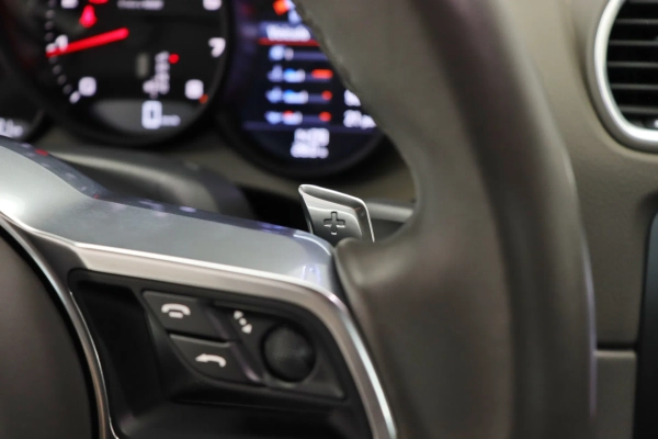 Foto do veiculo PORSCHE 718 CAYMAN