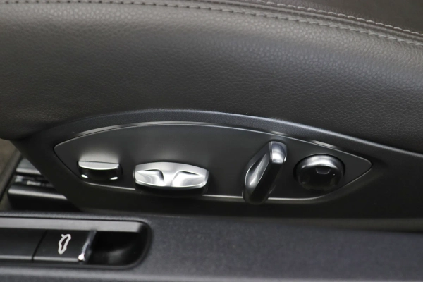 Foto do veiculo PORSCHE 718 CAYMAN