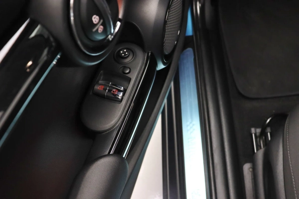 Foto do veiculo MINI COOPER S EXCLUSIVE