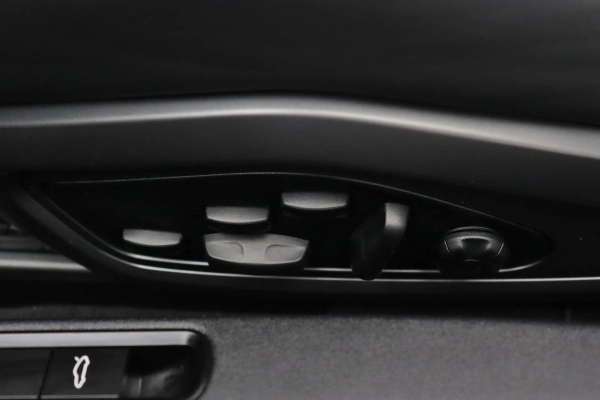 Foto do veiculo PORSCHE 911 TARGA 4GTS