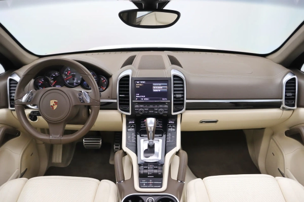 Foto do veiculo PORSCHE CAYENNE S