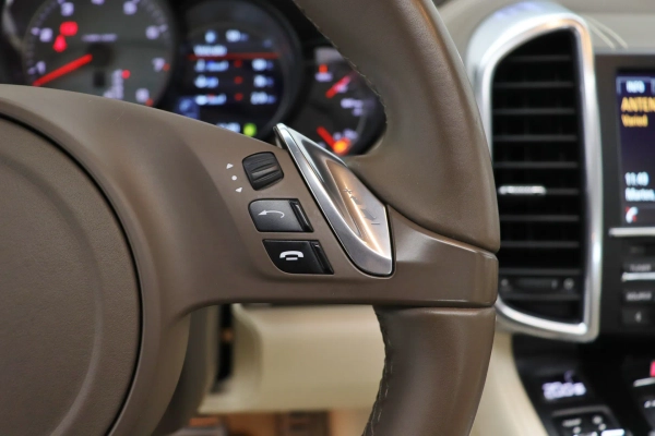 Foto do veiculo PORSCHE CAYENNE S