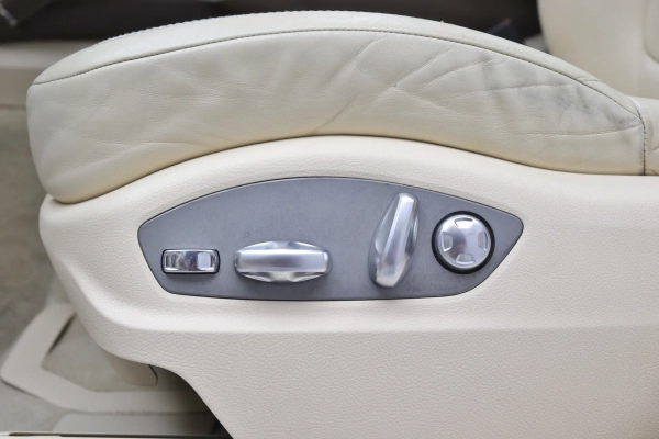 Foto do veiculo PORSCHE CAYENNE S