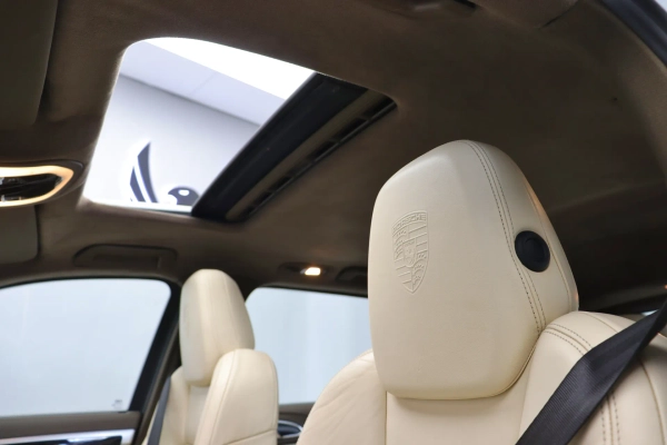 Foto do veiculo PORSCHE CAYENNE S