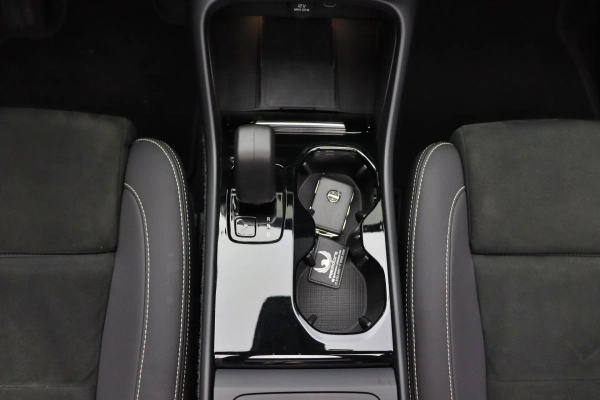 Foto do veiculo VOLVO XC40 P8 RECHARGE PURE ELECTRIC