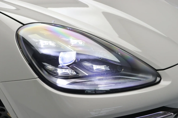 Foto do veiculo PORSCHE CAYENNE COUPé E-HYBRID PLATINUM EDITION