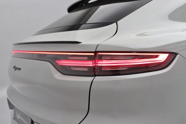 Foto do veiculo PORSCHE CAYENNE COUPé E-HYBRID PLATINUM EDITION