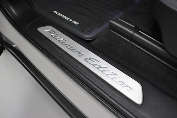 Foto do veiculo PORSCHE CAYENNE COUPé E-HYBRID PLATINUM EDITION