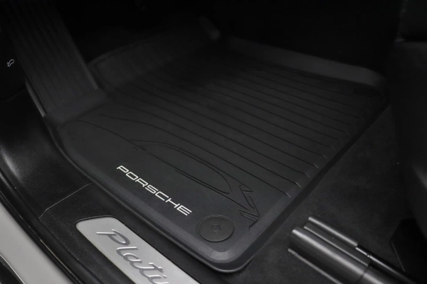 Foto do veiculo PORSCHE CAYENNE COUPé E-HYBRID PLATINUM EDITION