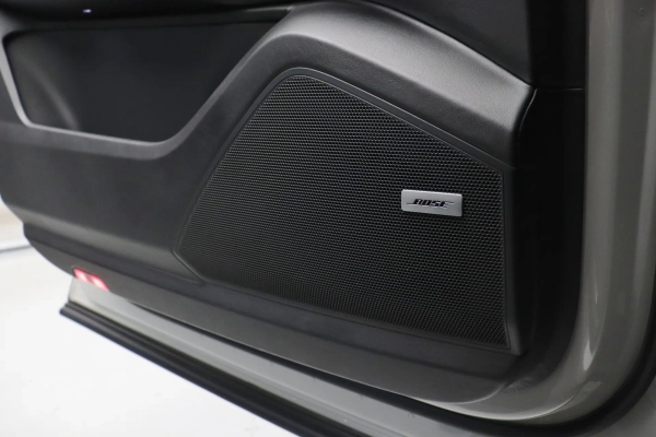 Foto do veiculo PORSCHE CAYENNE COUPé E-HYBRID PLATINUM EDITION