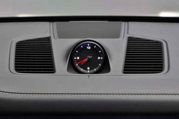 Foto do veiculo PORSCHE CAYENNE COUPé E-HYBRID PLATINUM EDITION