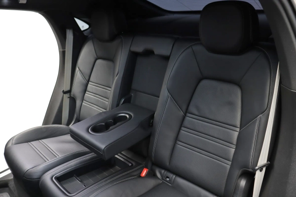 Foto do veiculo PORSCHE CAYENNE COUPé E-HYBRID PLATINUM EDITION