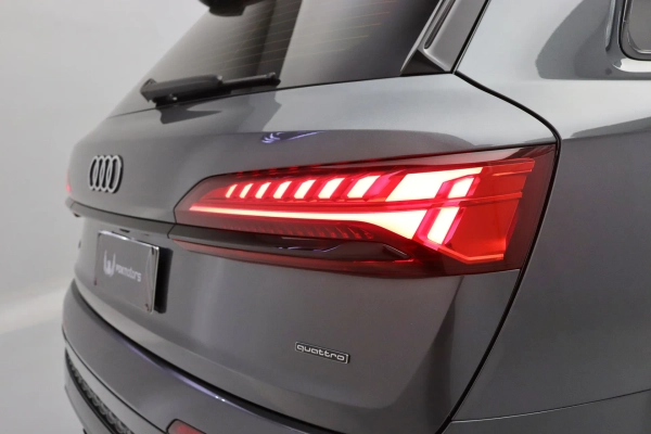 Foto do veiculo AUDI Q7 S-LINE | 7 LUGARES