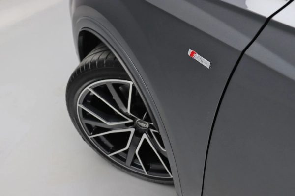 Foto do veiculo AUDI Q7 S-LINE | 7 LUGARES