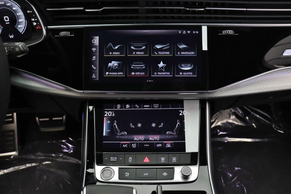 Foto do veiculo AUDI Q7 S-LINE | 7 LUGARES