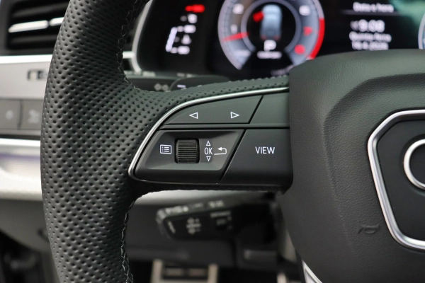 Foto do veiculo AUDI Q7 S-LINE | 7 LUGARES