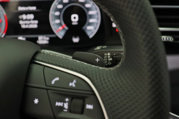 Foto do veiculo AUDI Q7 S-LINE | 7 LUGARES