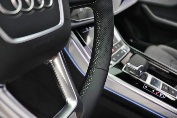 Foto do veiculo AUDI Q7 S-LINE | 7 LUGARES