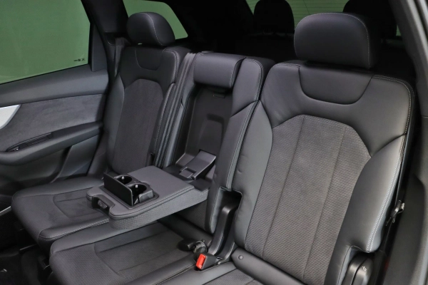 Foto do veiculo AUDI Q7 S-LINE | 7 LUGARES