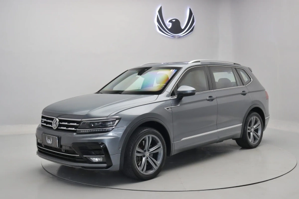 Foto do veiculo VOLKSWAGEN TIGUAN ALLSPACE R-LINE | 7 LUGARES