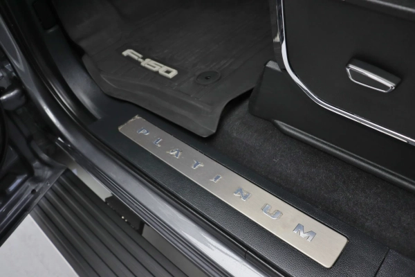 Foto do veiculo FORD F-150 PLATINUM